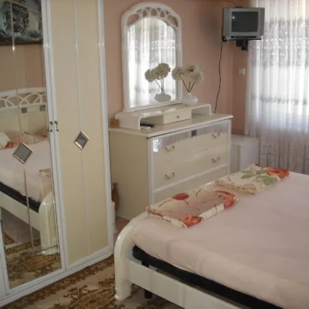 The White House Hotel 3*