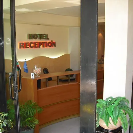 Hotel The White House
