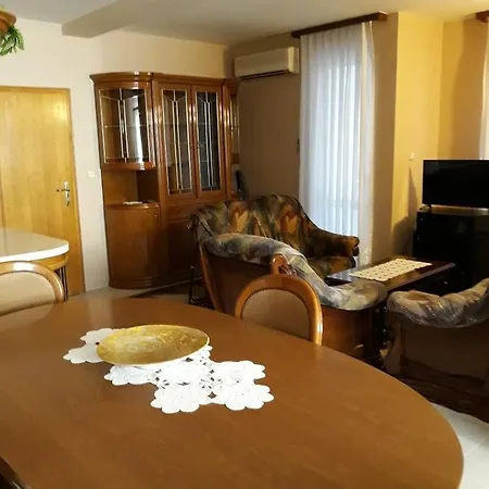 The White House 3* نيسيبار